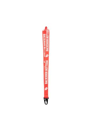 BACK DOOR KEYHOLDER RED