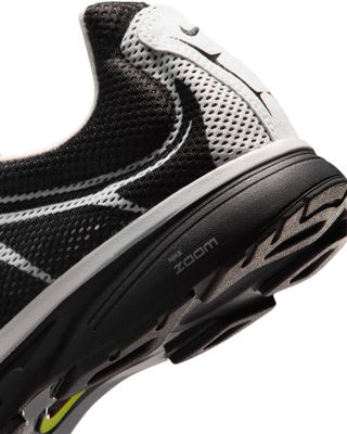 IQ8012-001-dr NIKE ZOOM STREAK 3 BLACK