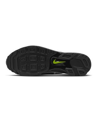IQ8012-001-s NIKE ZOOM STREAK 3 BLACK