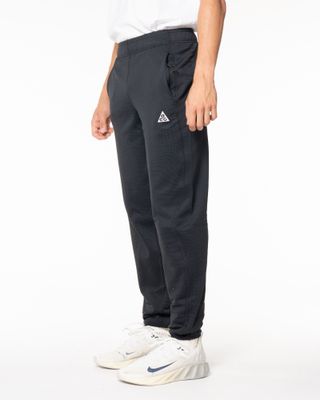 NIKE ACG WOLF GRID PANTS BLACK