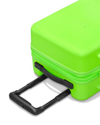 NIKE 22IN HARDSHELL LUGGAGE VOLT