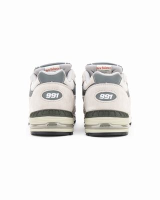 W NEW BALANCE MADE IN UK 991v1 GREY
