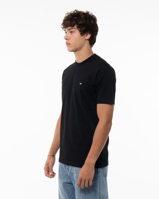 apparel-15 CARHARTT WIP SMALL HEART SS TEE BLACK