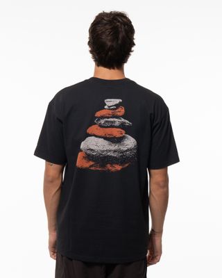 NIKE ACG STACKED ROCKS SS TEE BLACK