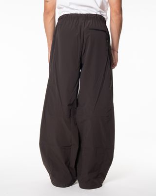 apparel-93 NIKE TECH HELIOS SUN PANT VELVET BROWN