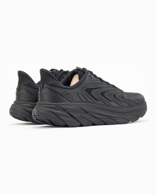 HOKA CLIFTON UTILITY BLACK