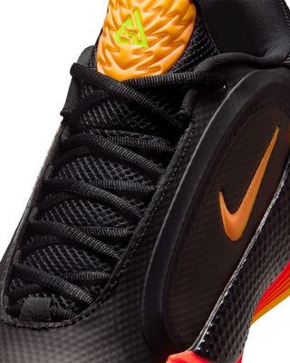 IM5150-002-2 NIKE GIANNIS FREAK 8 LASER ORANGE