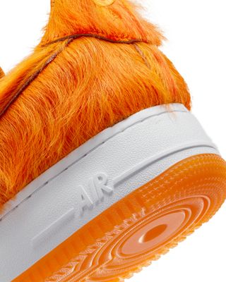 NIKE AIR FORCE 1 QS CAMPFIRE ORANGE