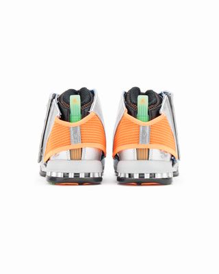 AIR JORDAN 16 FREE THE YOUTH SP