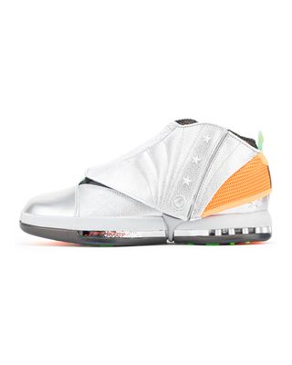 AIR JORDAN 16 FREE THE YOUTH SP