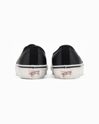 VANS LX AUTHENTIC 44 COMBAT BLACK