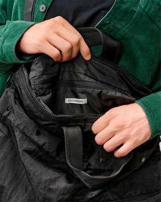 C.P. COMPANY NYLON B LENS SHOULDER BAG