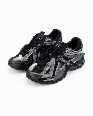 NEW BALANCE 1906A BLACK BRIGHT MINT