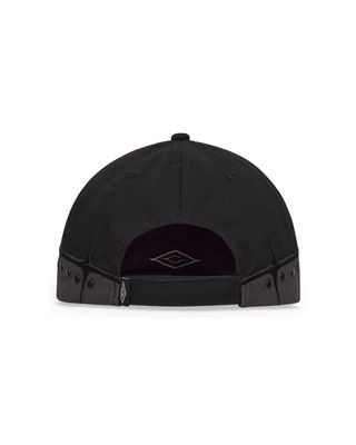 UMBRO SPIKES STUD CAP BLACK
