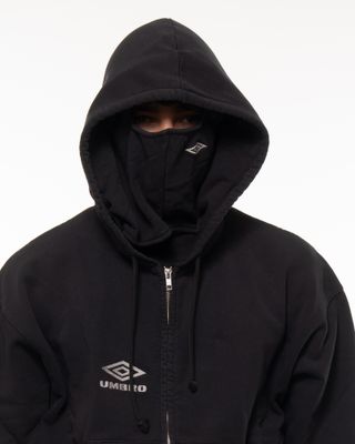 UMBRO COMPACT MASKED ZIP HOODIE BLACK