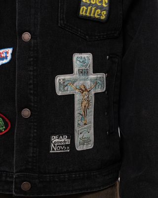 PLEASURES DEAD KENNEDYS DIY TRUCKER