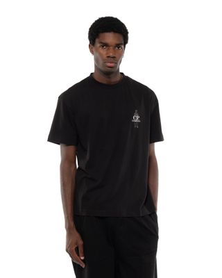 C.P. COMPANY LOGO SS TEE RAVEN