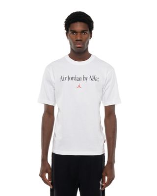 JORDAN BROOKLYN SNKR 85 TEE