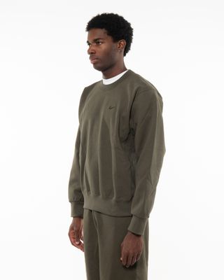 NIKE NRG 560 FLEECE CREWNECK CARGO KHAKI