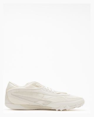 100276057-1 REEBOK SPIKE RACER CREAM