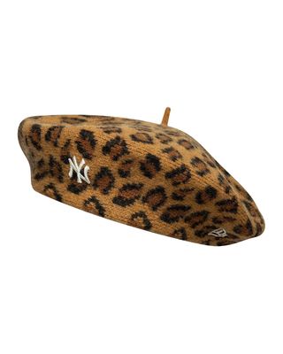 NEW ERA LEOPARD BERET YANKEES