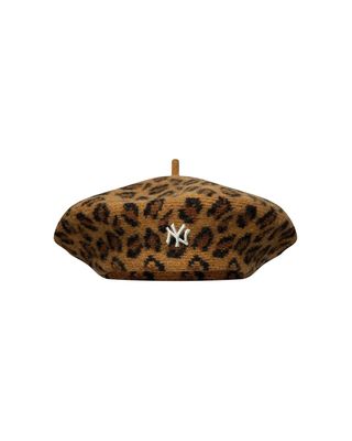 NEW ERA LEOPARD BERET YANKEES