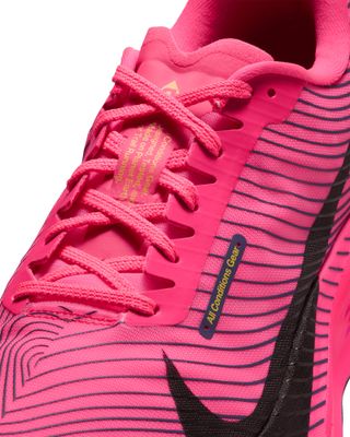 NIKE ACG ULTRAFLY TRAIL HYPER PINK