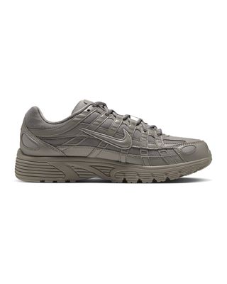W NIKE P-6000 SE ENIGMA STONE