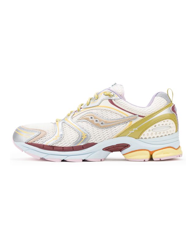 SAUCONY PROGRID TRIUMPH 4 EVELYNN WORLD